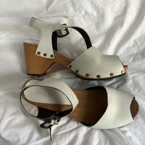 Lisa b white clogs in great condition!